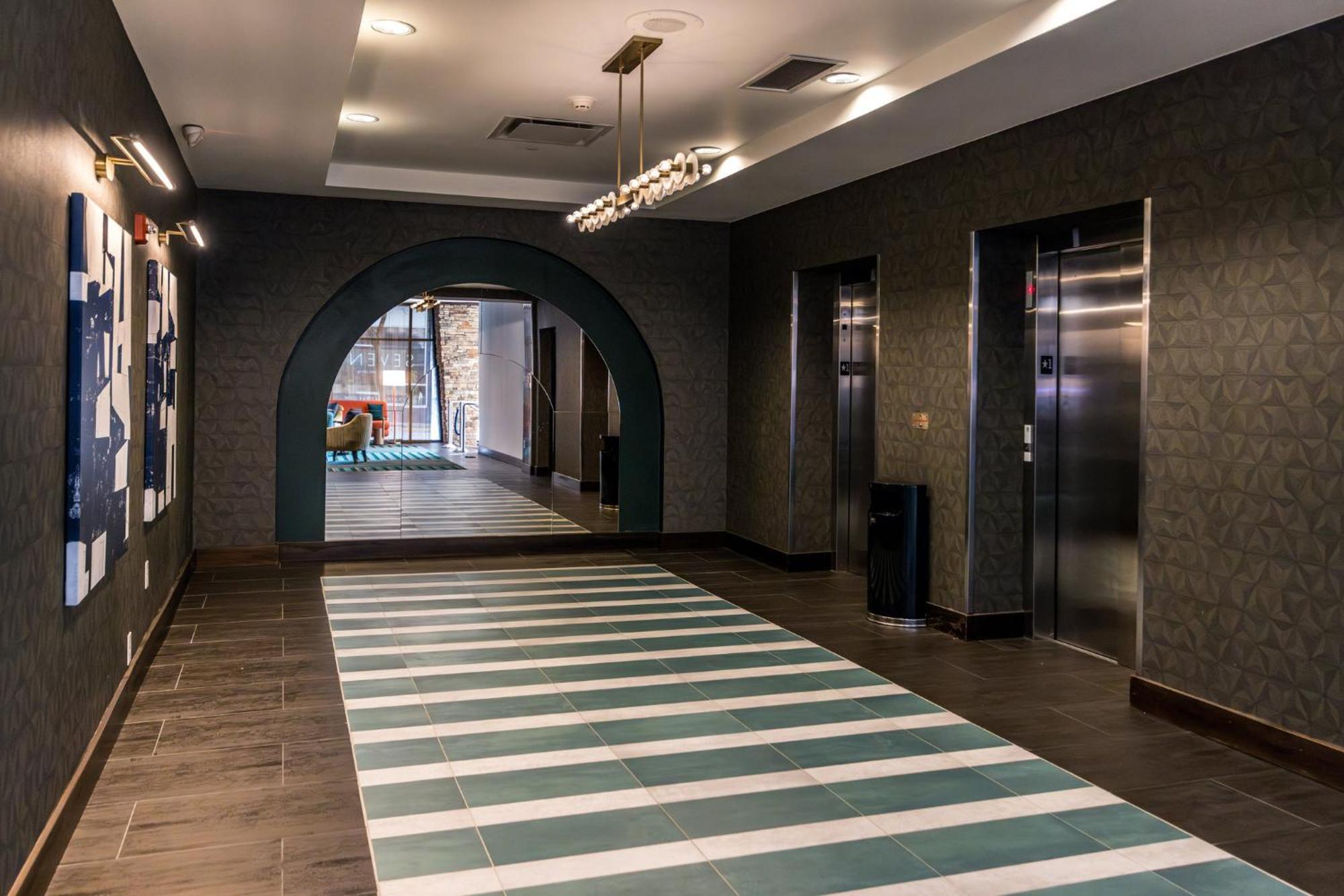 Voco The Clair Cincinnati Downtown By Ihg Exteriör bild